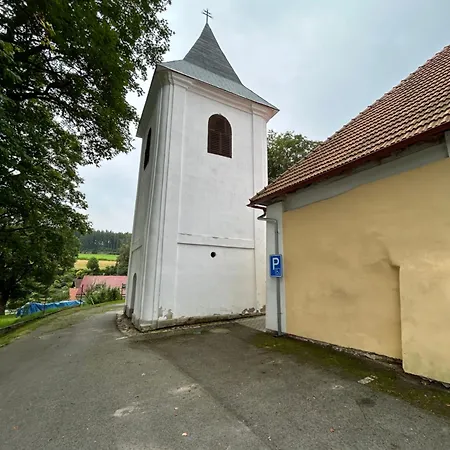 Prazdninovy Dum * Techobuz